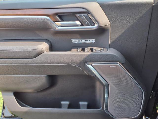 New 2025 GMC Sierra 1500 Denali w/ Denali Reserve Package image 18