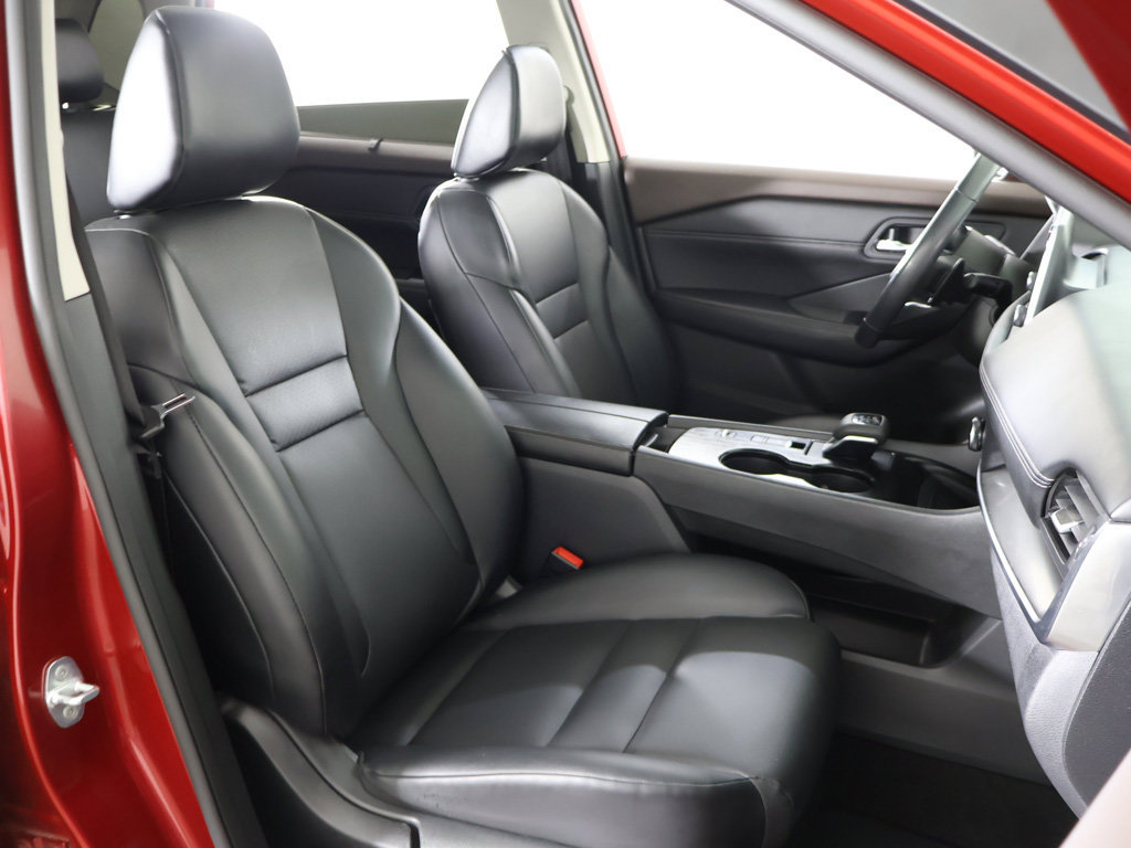 Used 2023 Nissan Rogue SV w/ SV Premium B Package FWD image 34