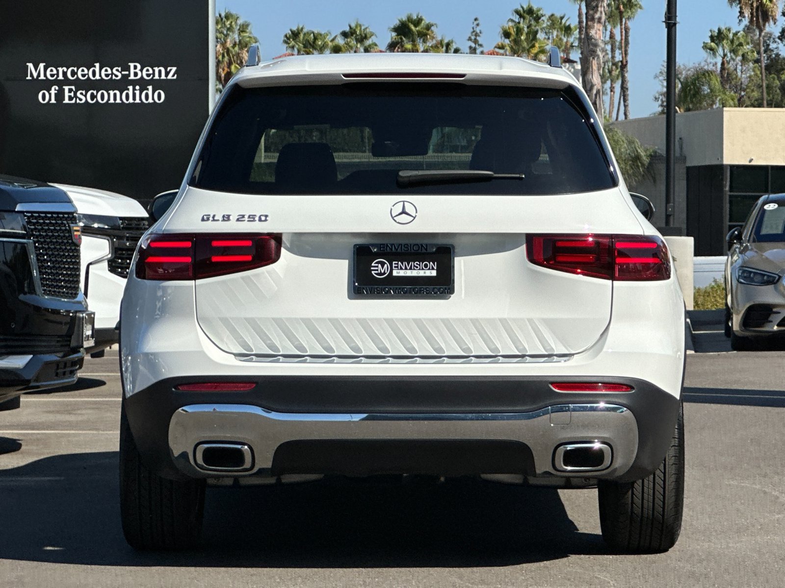 Used 2026 Mercedes-Benz GLB 250 image 4