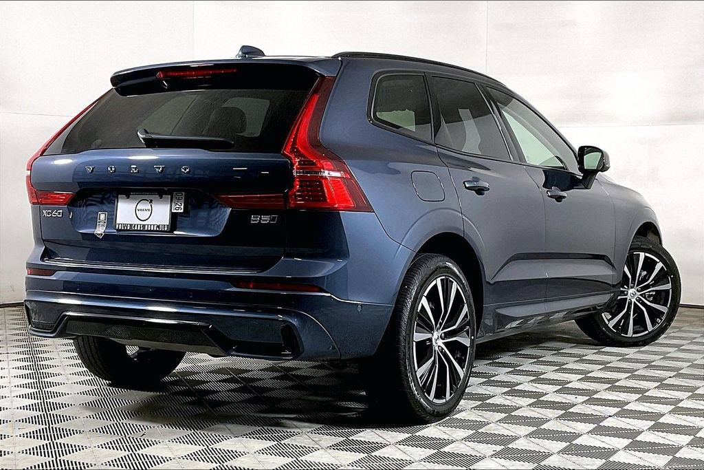 Used 2025 Volvo XC60 B5 Plus w/ Protection Package Premier image 10