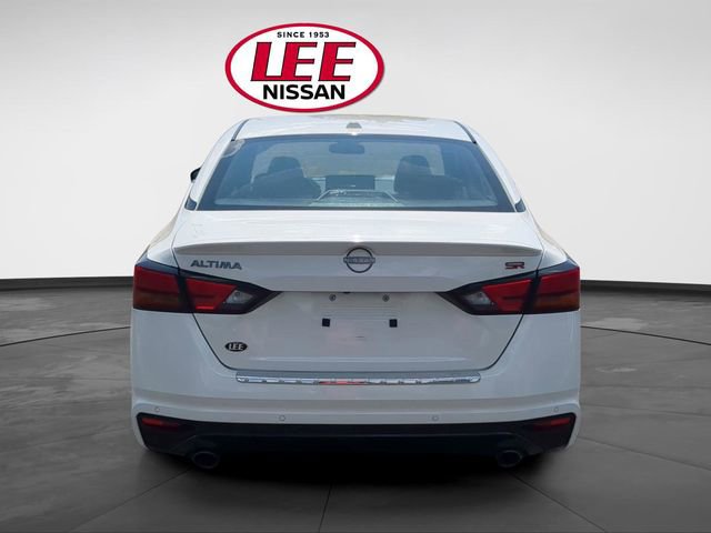 Used 2023 Nissan Altima 2.5 SR w/ SR Premium Package FWD image 4