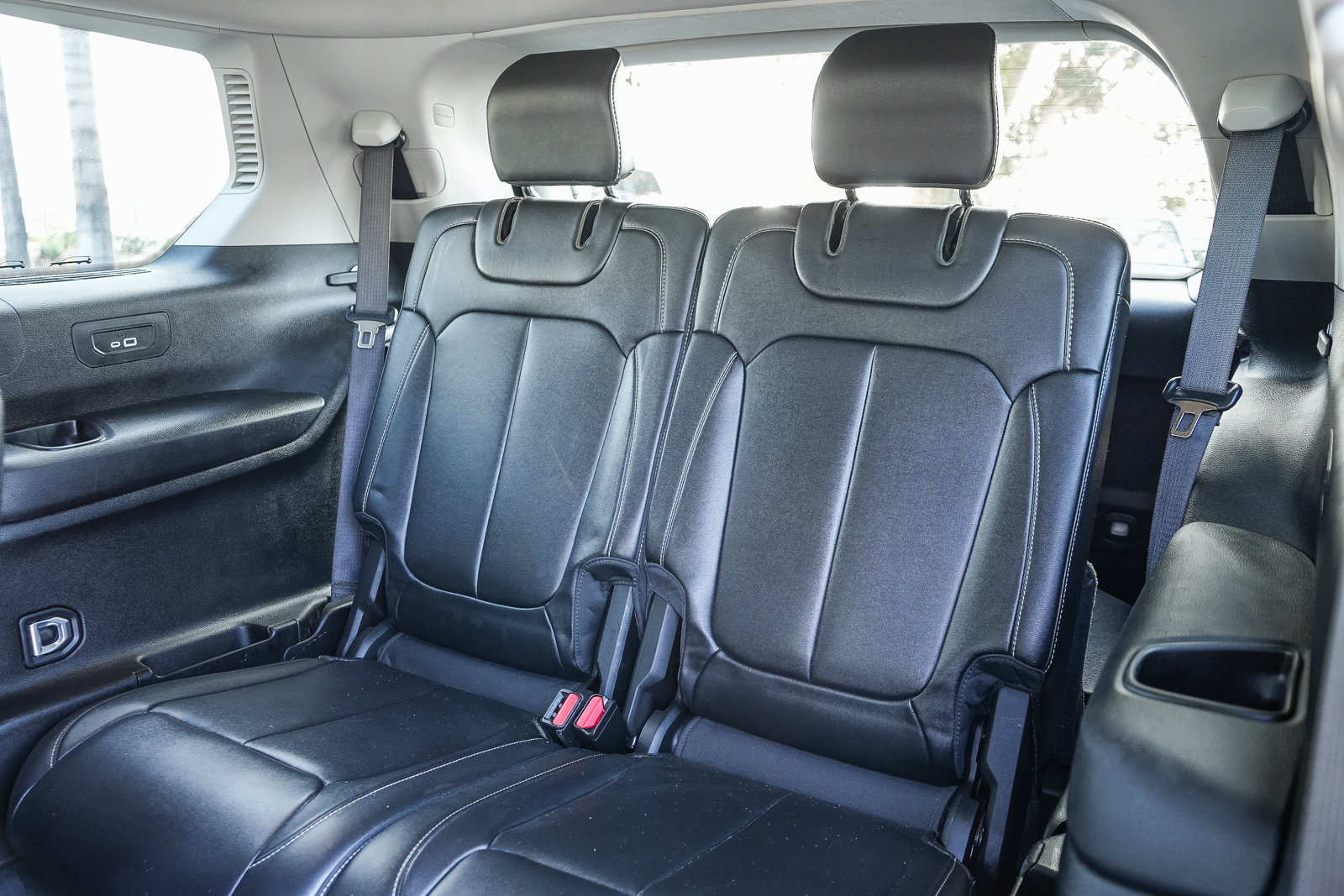 Used 2023 Jeep Grand Cherokee L Limited image 19