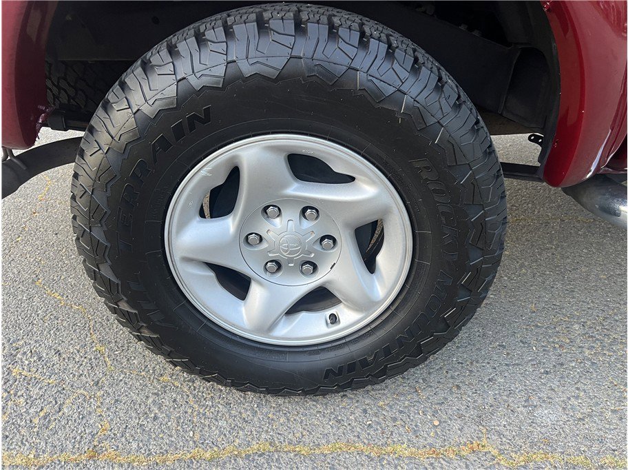 Used 2004 Toyota Tacoma PreRunner image 9