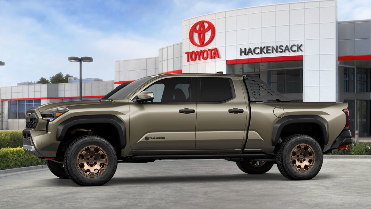 New 2026 Toyota Tacoma 4x4 Double Cab Hybrid image 3