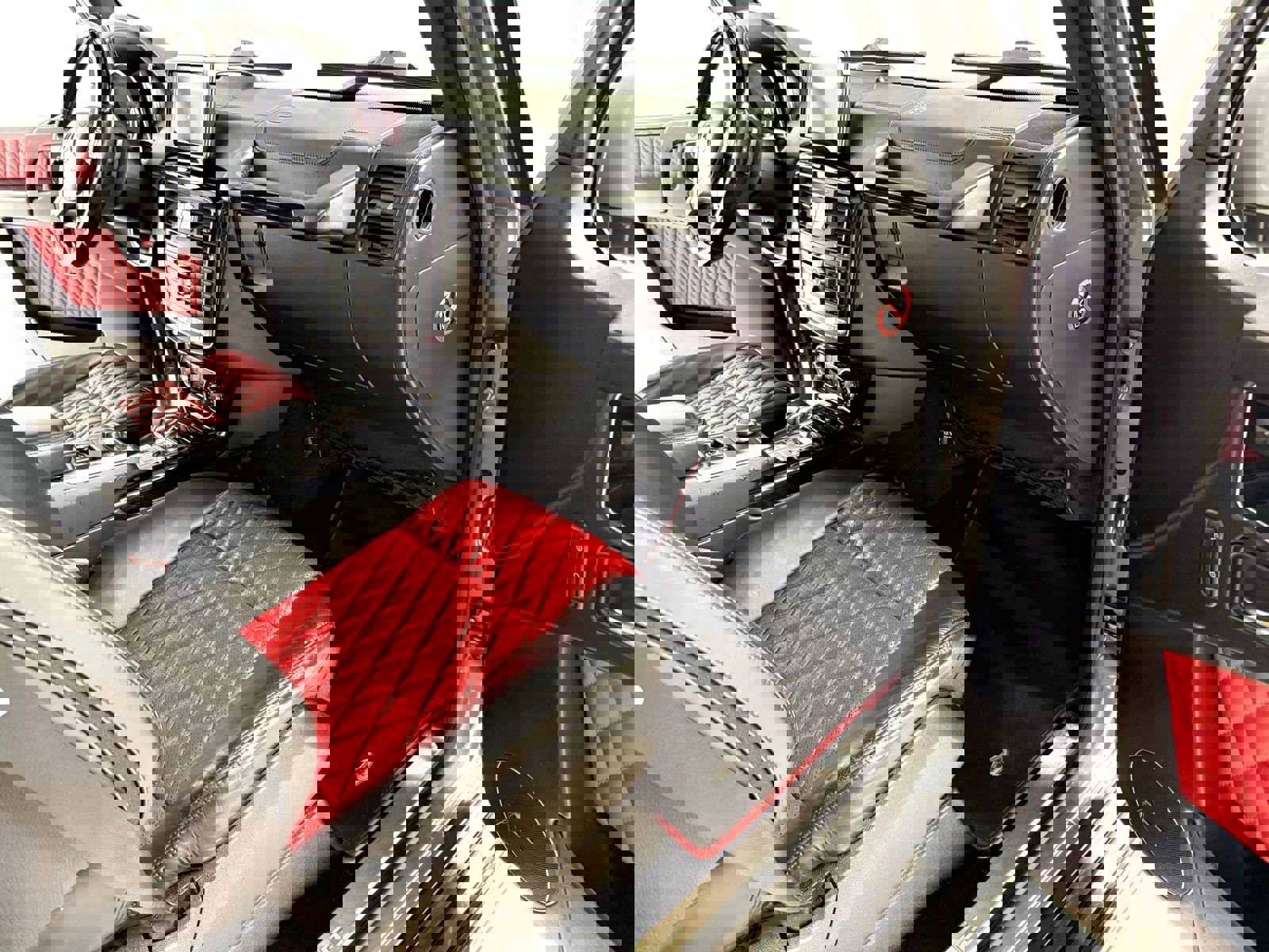 Used 2014 Mercedes-Benz G 63 AMG 4MATIC image 40