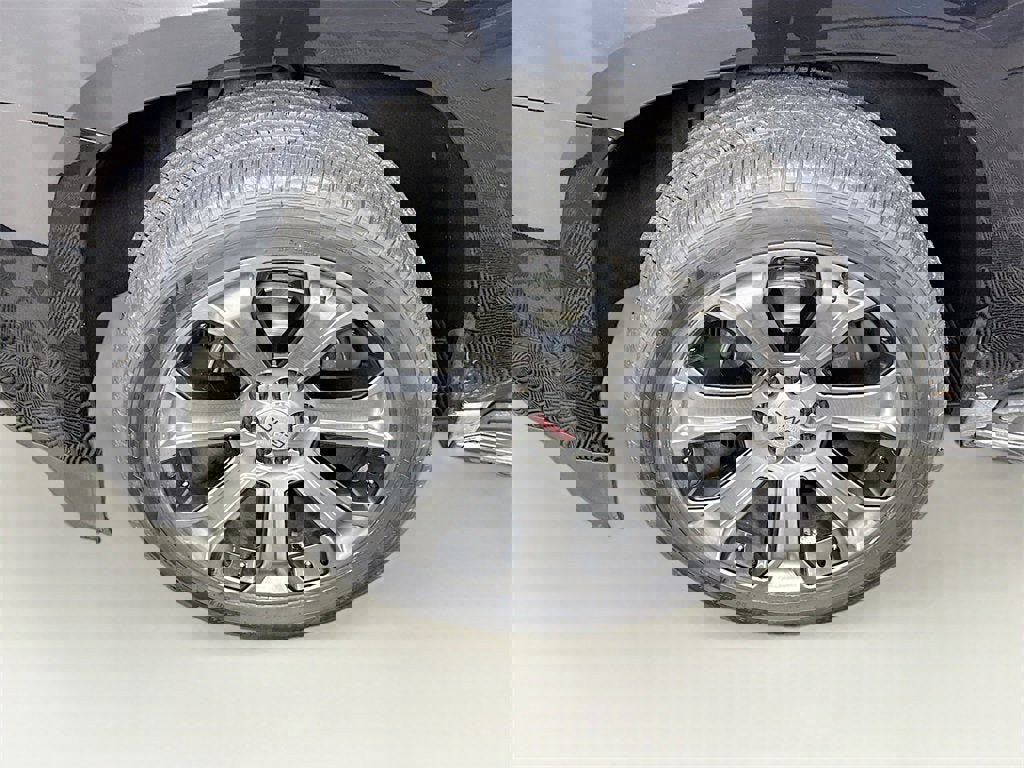 Used 2015 GMC Yukon XL SLT w/ Open Road Package image 28