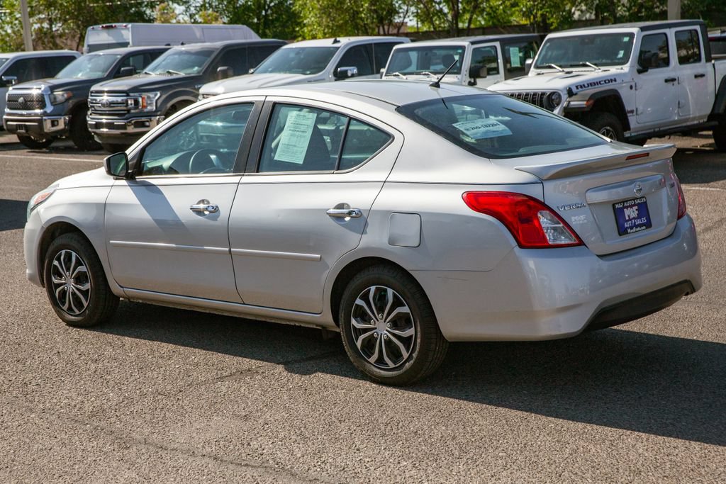 Used 2017 Nissan Versa SV FWD image 7