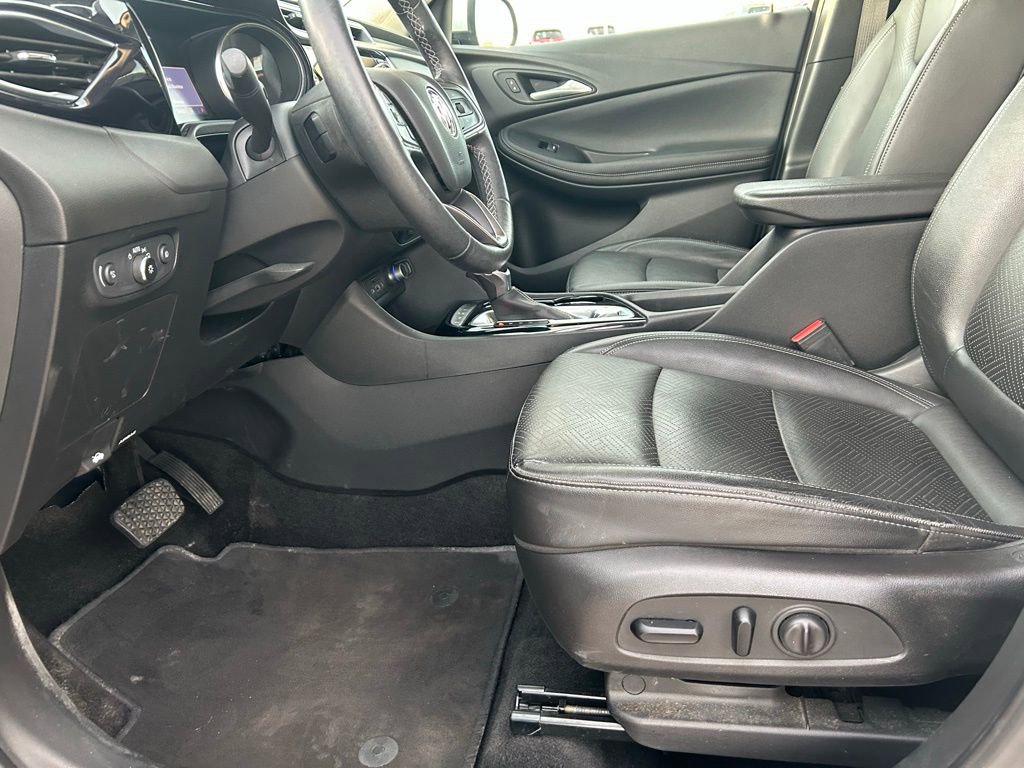 Used 2020 Buick Encore GX Essence w/ Experience Buick Package image 23