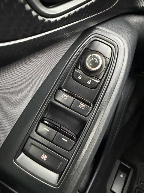 Used 2021 Subaru Crosstrek 2.0i Premium image 17