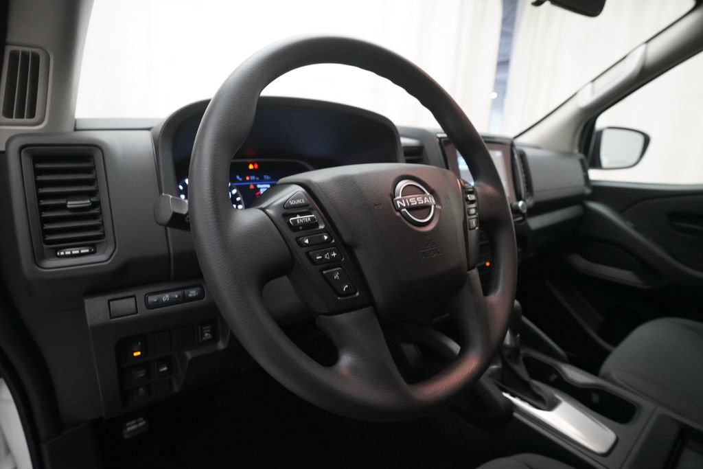 Used 2024 Nissan Frontier S w/ Technology Package AWD/4WD image 8