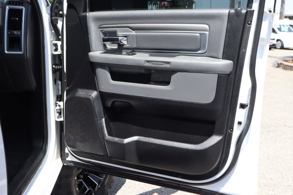 Used 2018 RAM 2500 SLT AWD/4WD image 41