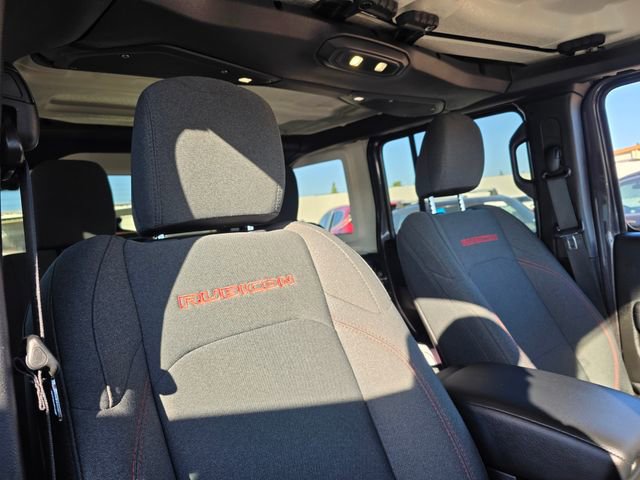 Used 2025 Jeep Wrangler Unlimited Rubicon w/ Convenience Group AWD/4WD image 11