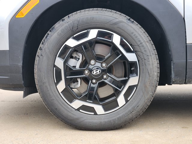 Used 2025 Hyundai Santa Fe SEL image 11