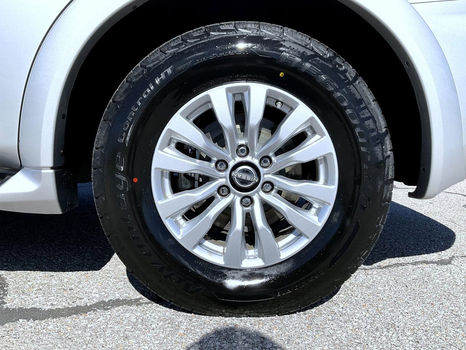 Used 2022 Nissan Armada SV image 23