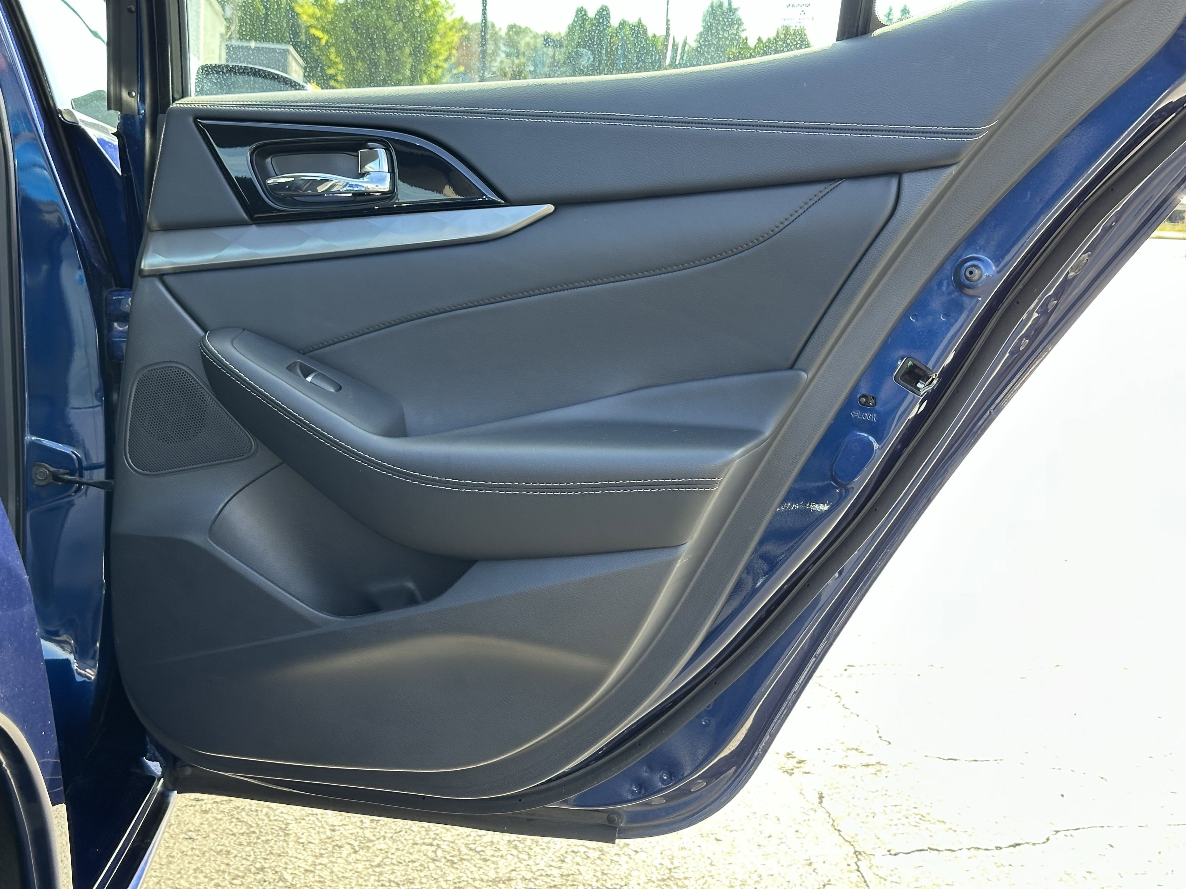 Used 2023 Nissan Maxima SV w/ Floor Mat Group image 14