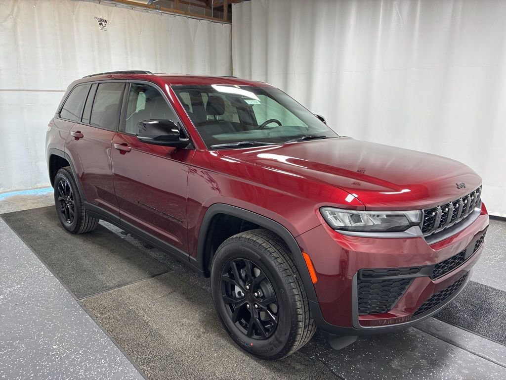 New 2026 Jeep Grand Cherokee Altitude AWD/4WD image 3