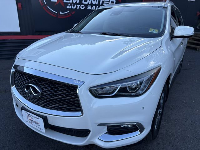 Used 2019 INFINITI QX60 Luxe w/ Essential Package