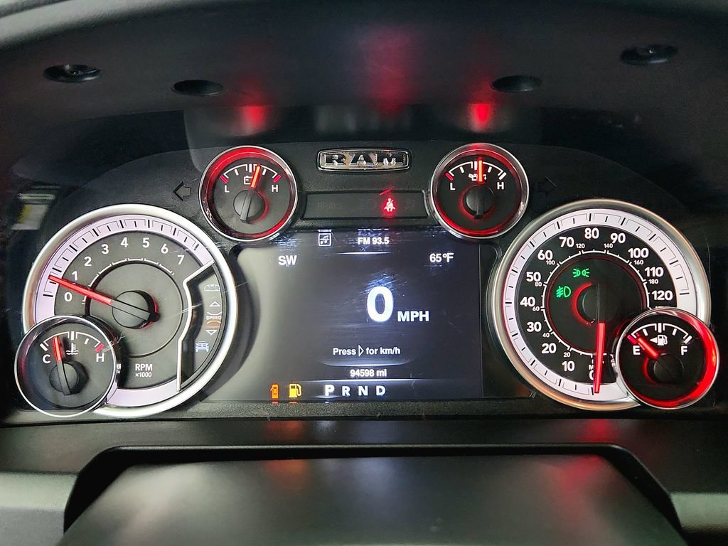 Used 2020 RAM 1500 Warlock AWD/4WD image 12