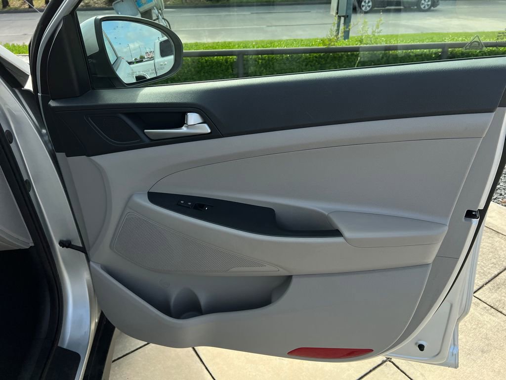 Used 2019 Hyundai Tucson Value FWD image 6