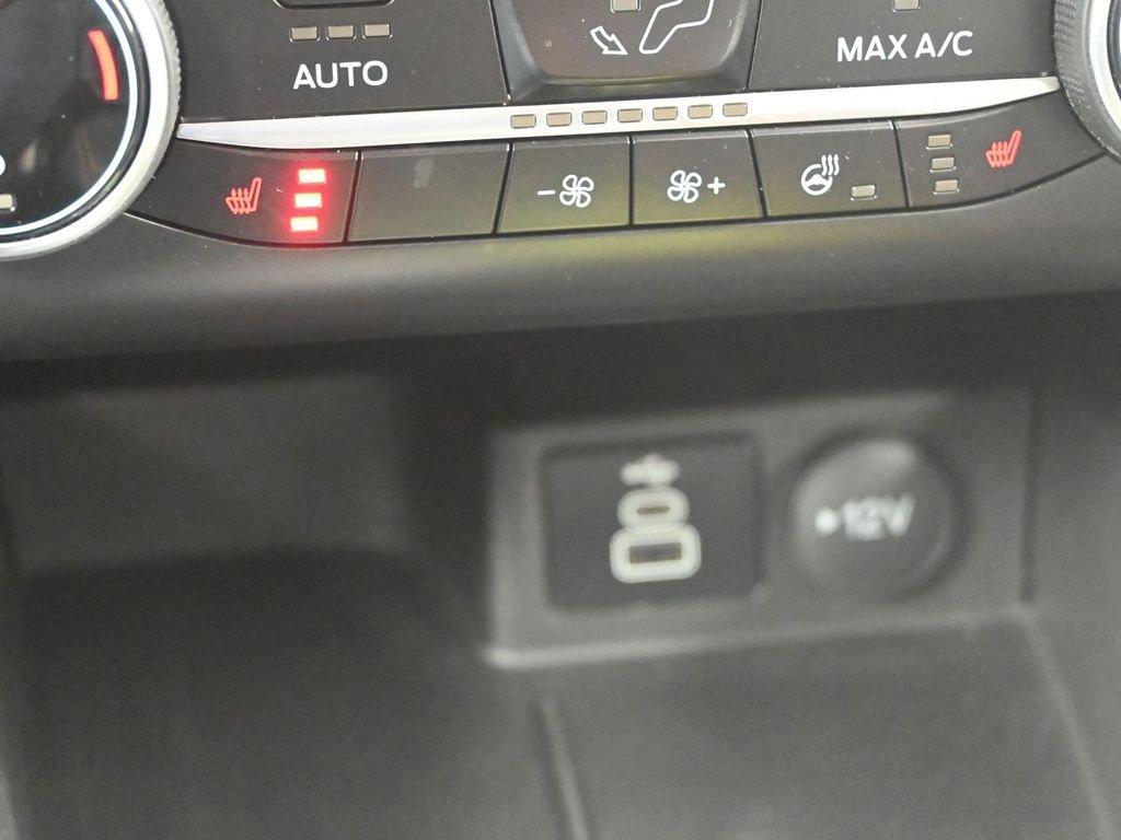 Used 2024 Ford Escape ST-Line Select w/ Class II Trailer Tow Package image 21