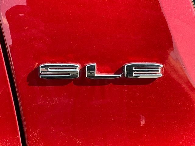 Used 2023 GMC Acadia SLE AWD/4WD image 10