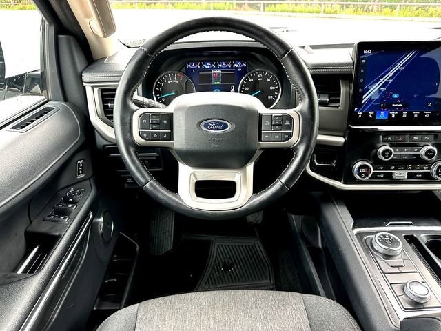 Used 2024 Ford Expedition XLT image 22