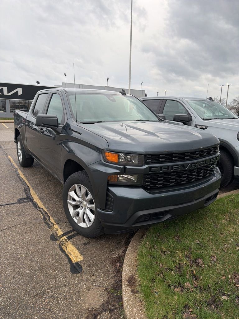 Used 2021 Chevrolet Silverado 1500 Custom w/ LPO, Dark Essentials Package AWD/4WD image 3