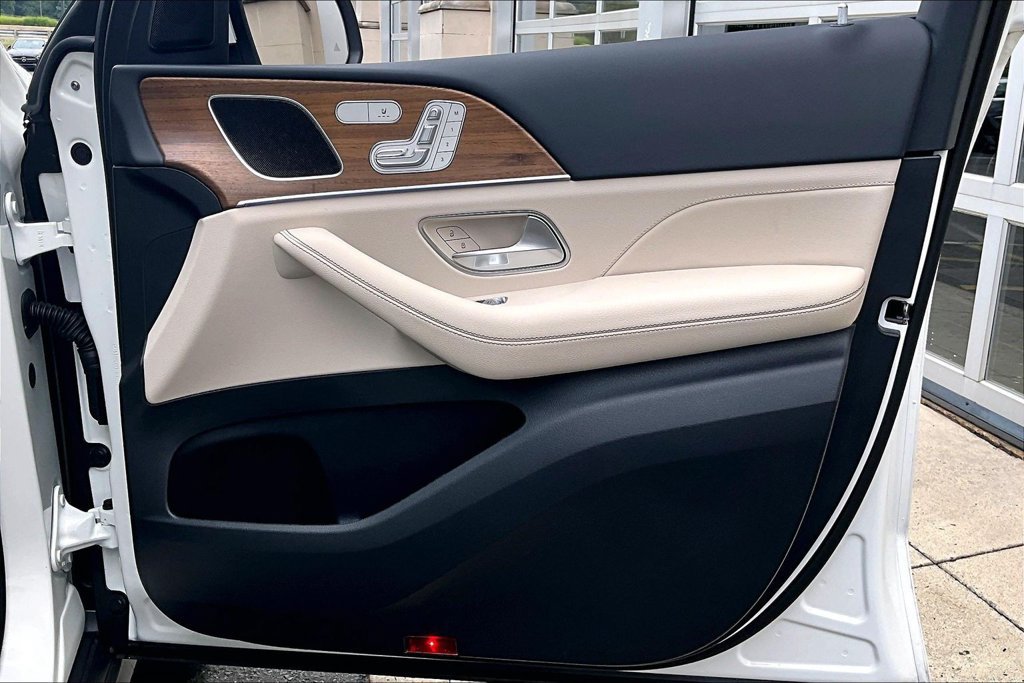 Certified 2025 Mercedes-Benz GLE 350 4MATIC image 19