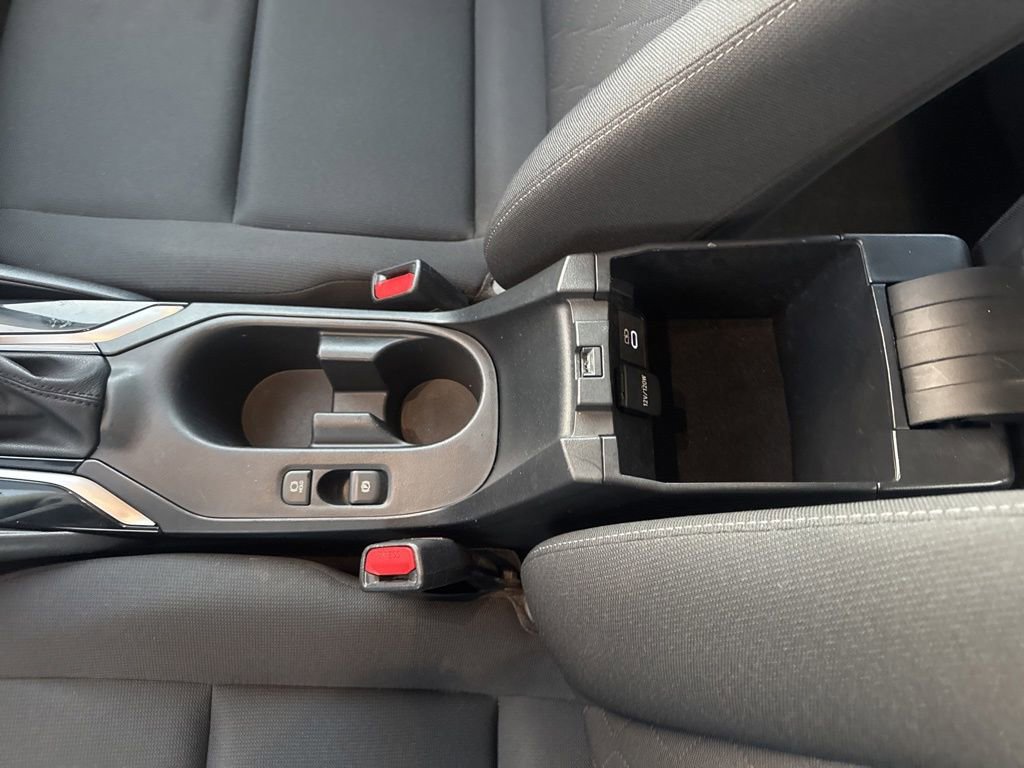 Used 2023 Toyota Corolla LE image 21