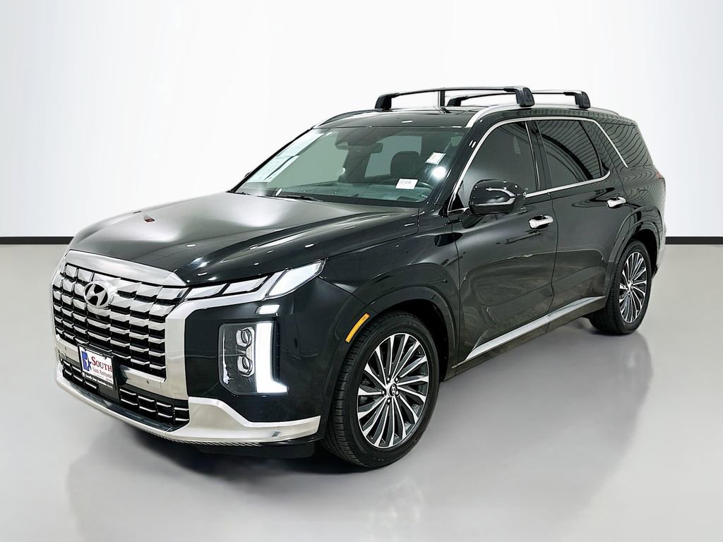 Used 2023 Hyundai Palisade Calligraphy image 3