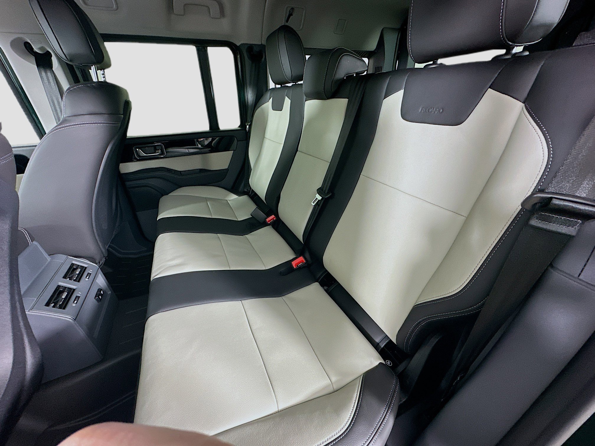 New 2025 INEOS Grenadier Station Wagon AWD/4WD image 39