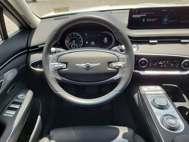 Used 2024 Genesis GV70 2.5T w/ Select Package AWD/4WD image 17