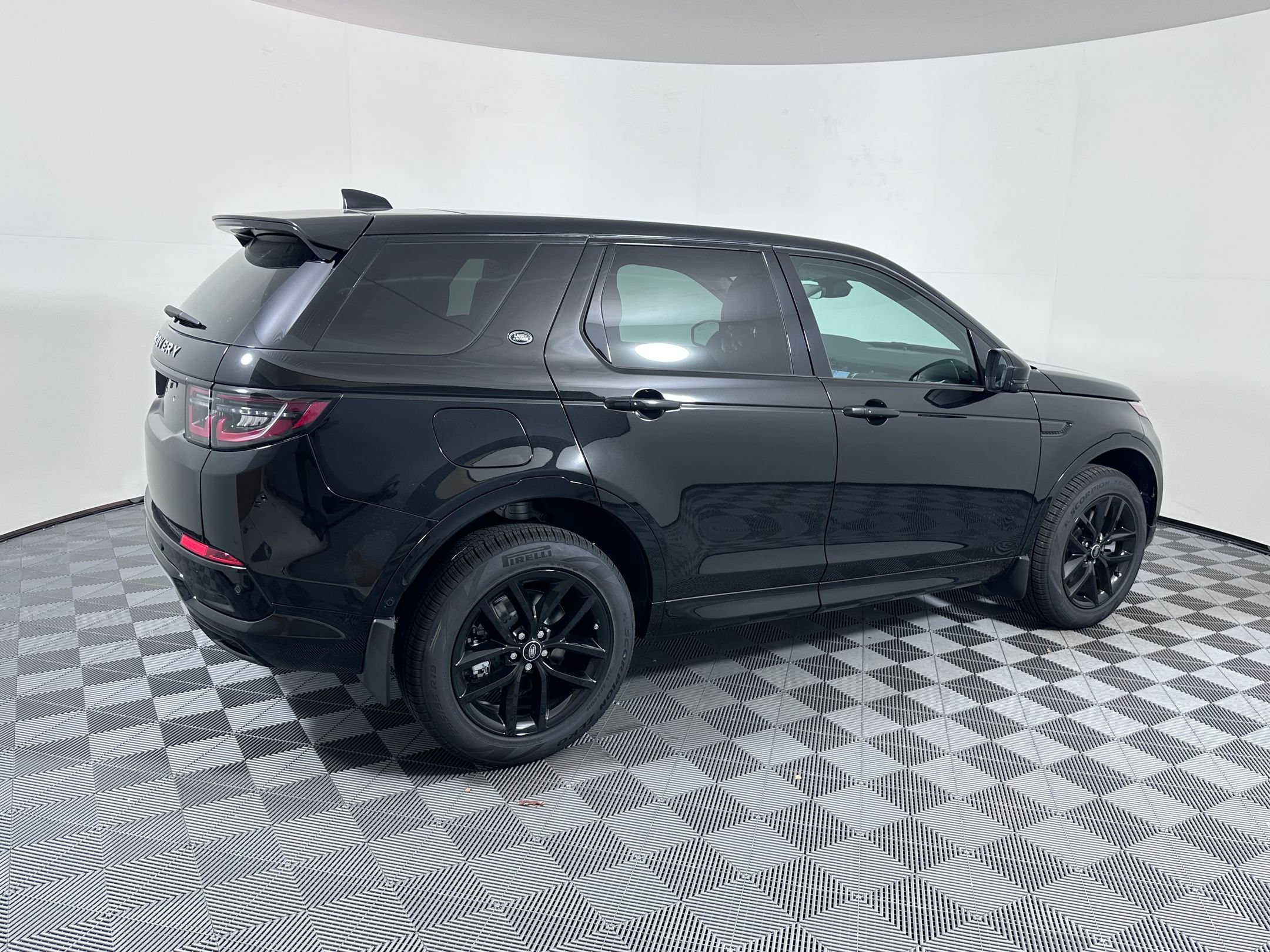 Used 2025 Land Rover Discovery Sport S AWD/4WD image 20