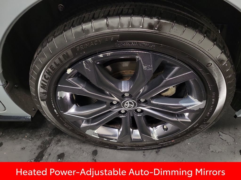 Used 2025 Toyota Sienna XSE image 10