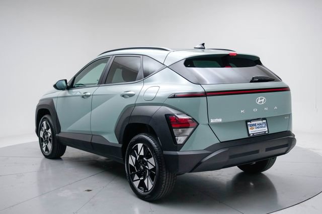 Used 2024 Hyundai Kona SEL AWD/4WD image 4