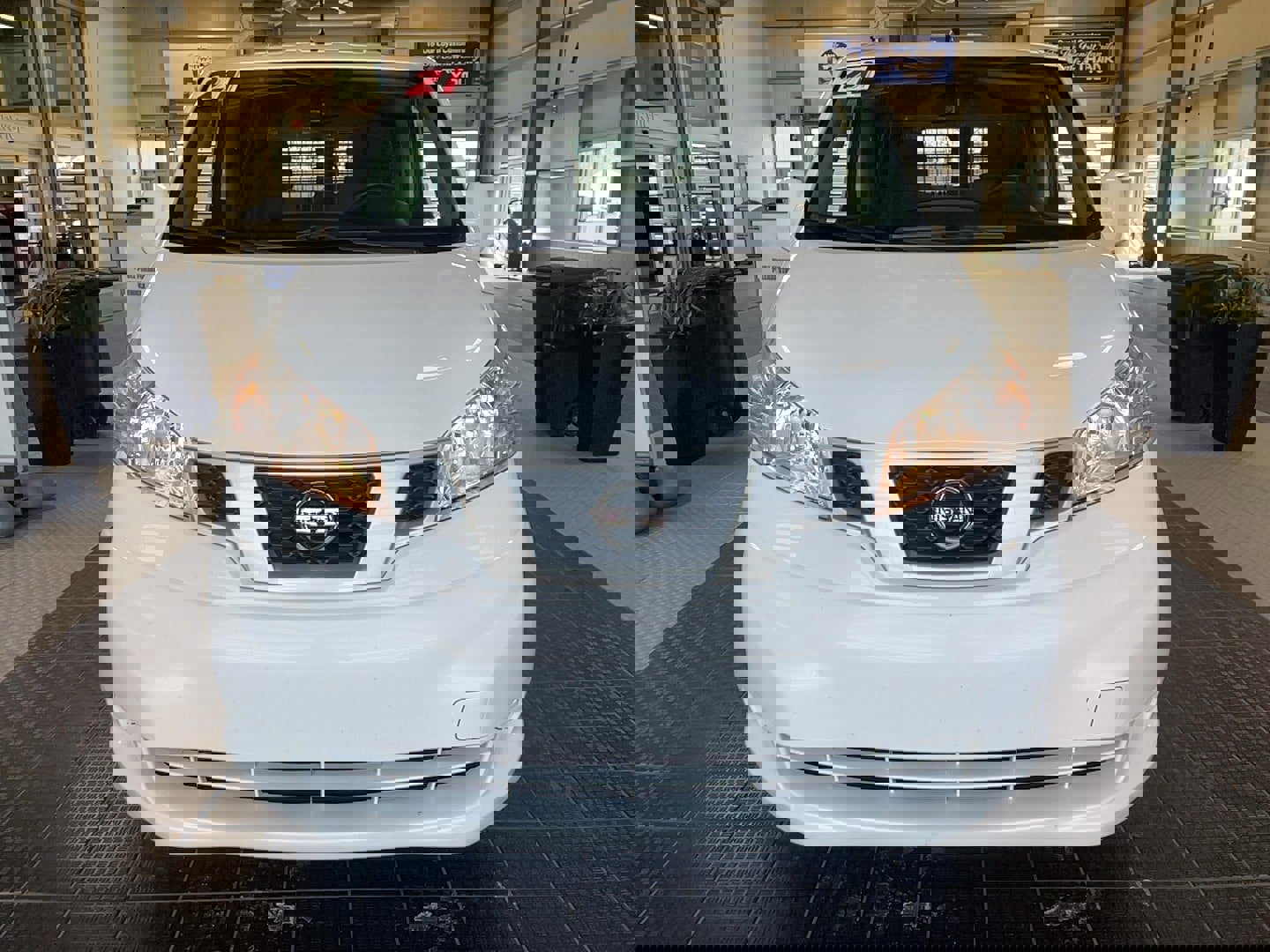 Used 2021 Nissan NV200 SV w/ Sliding Door Glass Package image 2