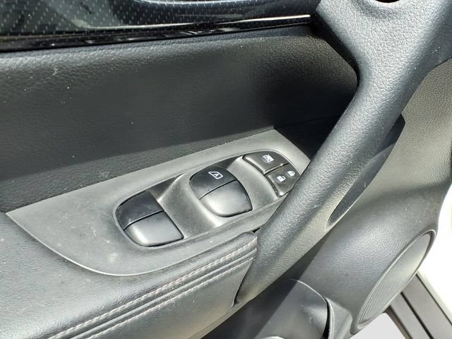 Used 2020 Nissan Rogue SL AWD/4WD image 9
