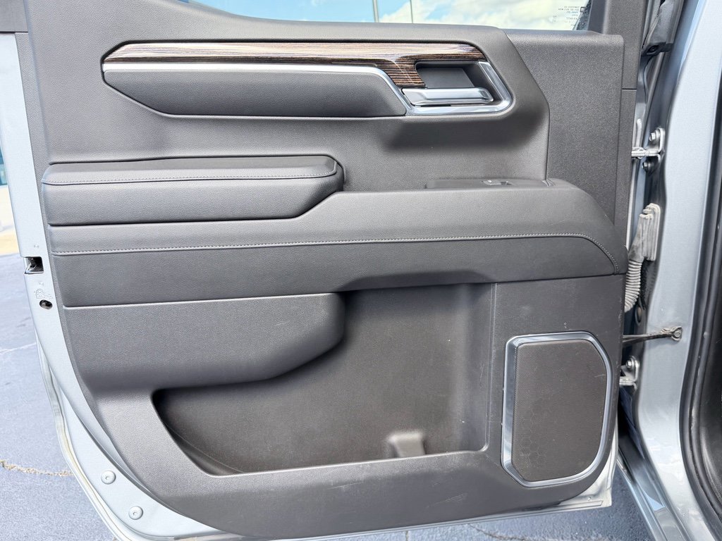 Used 2024 GMC Sierra 1500 SLE image 29