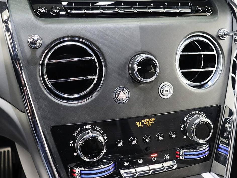 Used 2022 Rolls-Royce Cullinan w/ Cullinan Package AWD/4WD image 71