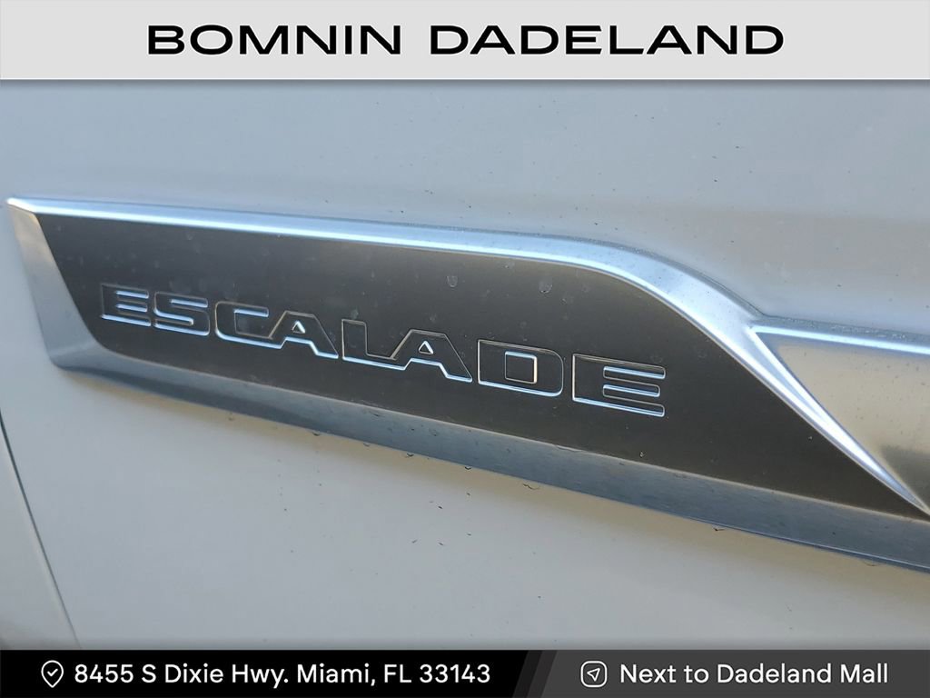 Used 2020 Cadillac Escalade 2WD image 9
