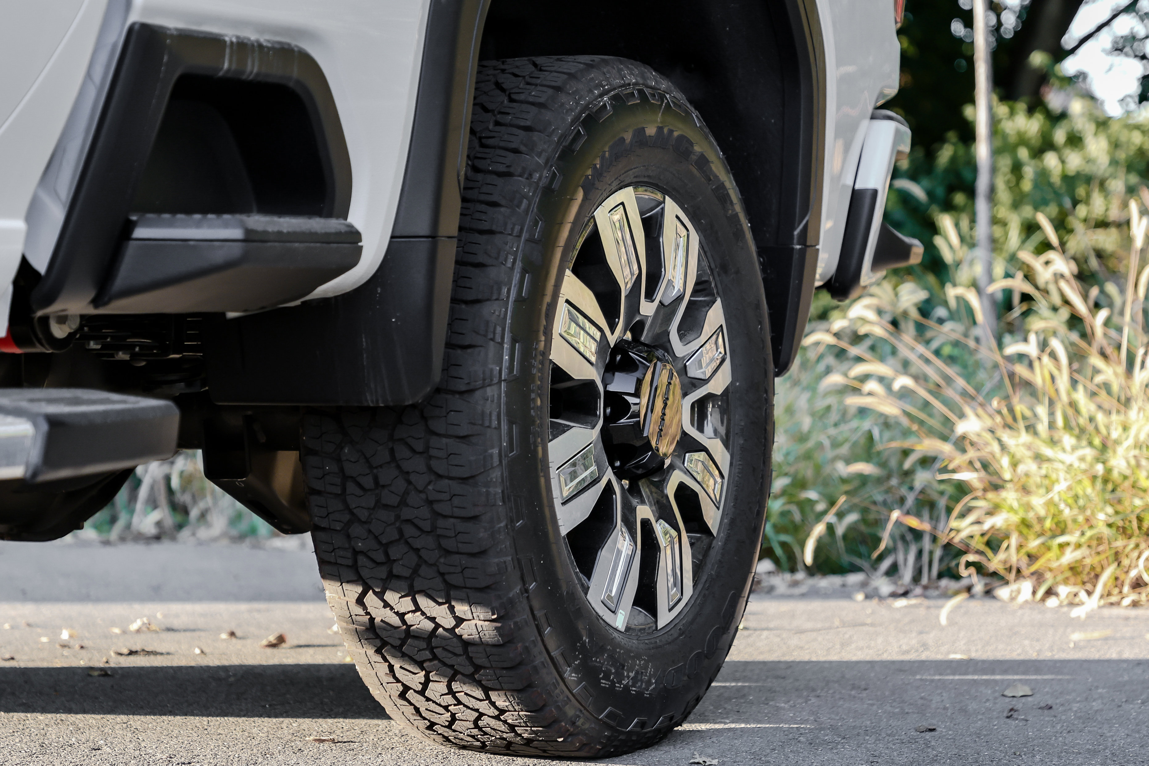 New 2026 GMC Sierra 2500 Denali w/ Denali Reserve Package image 4