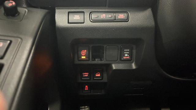 Used 2022 Nissan Frontier SV AWD/4WD image 31