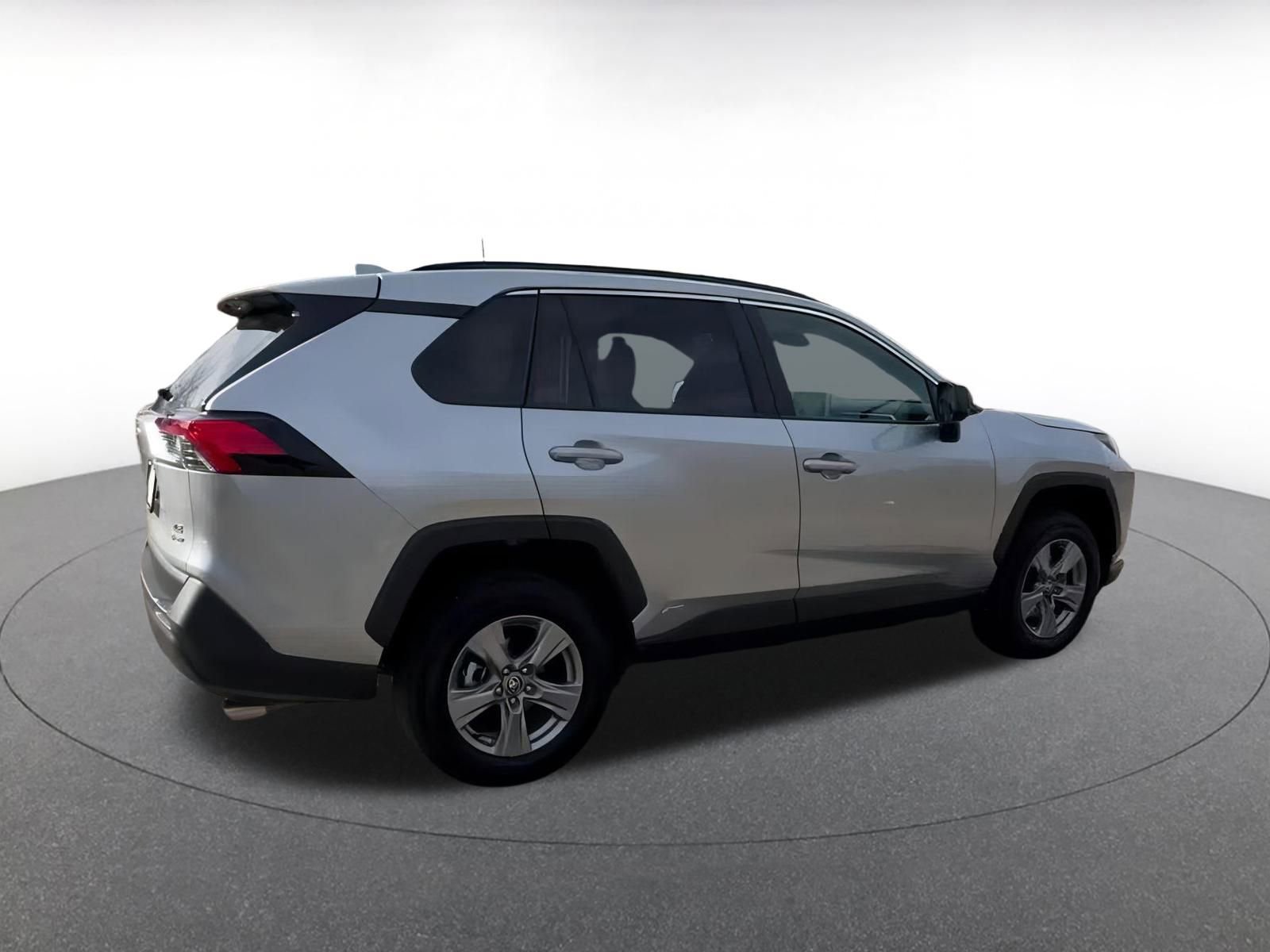 Used 2025 Toyota RAV4 LE image 15