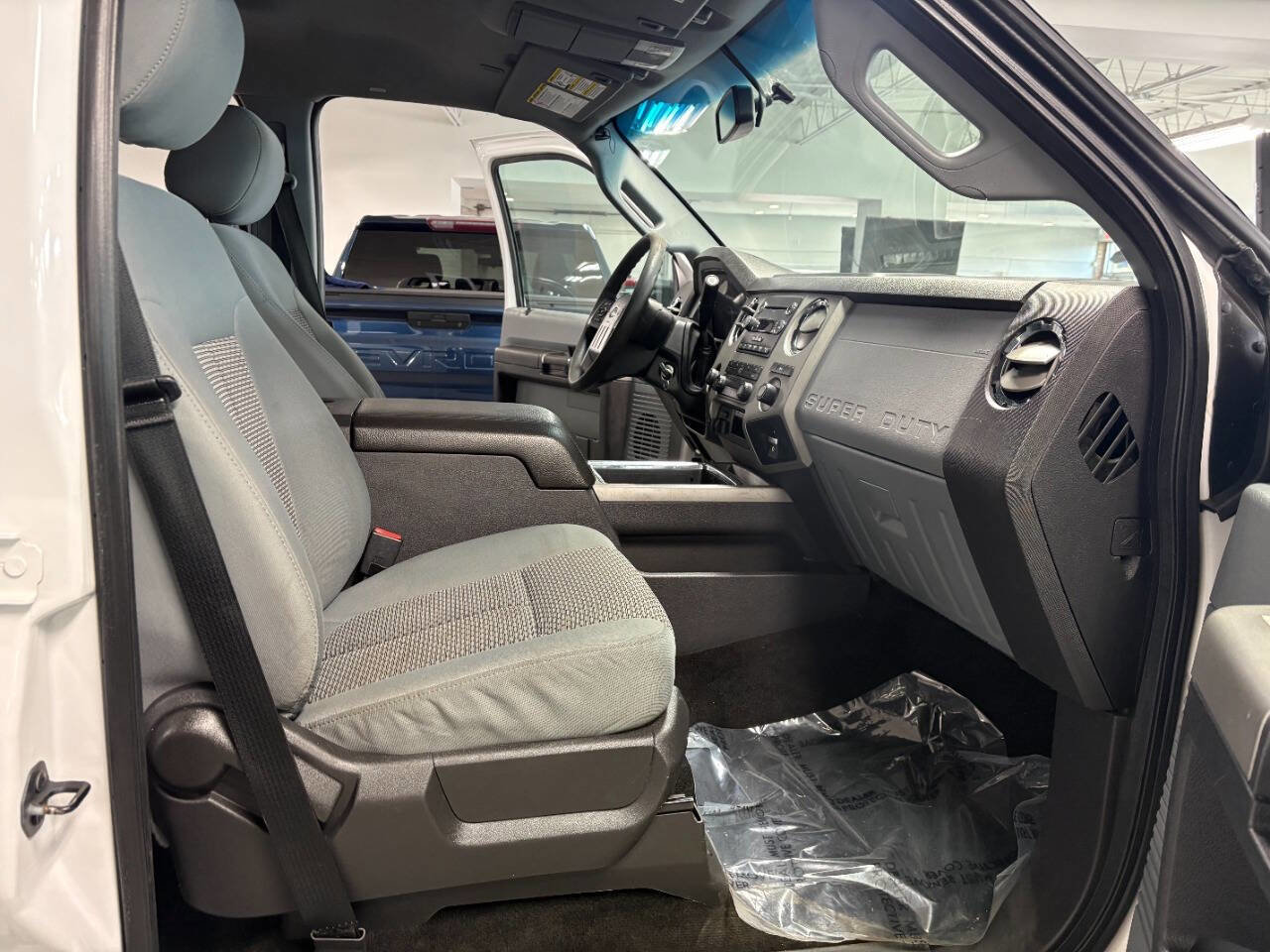 Used 2016 Ford F250 XLT w/ Camper Package image 17