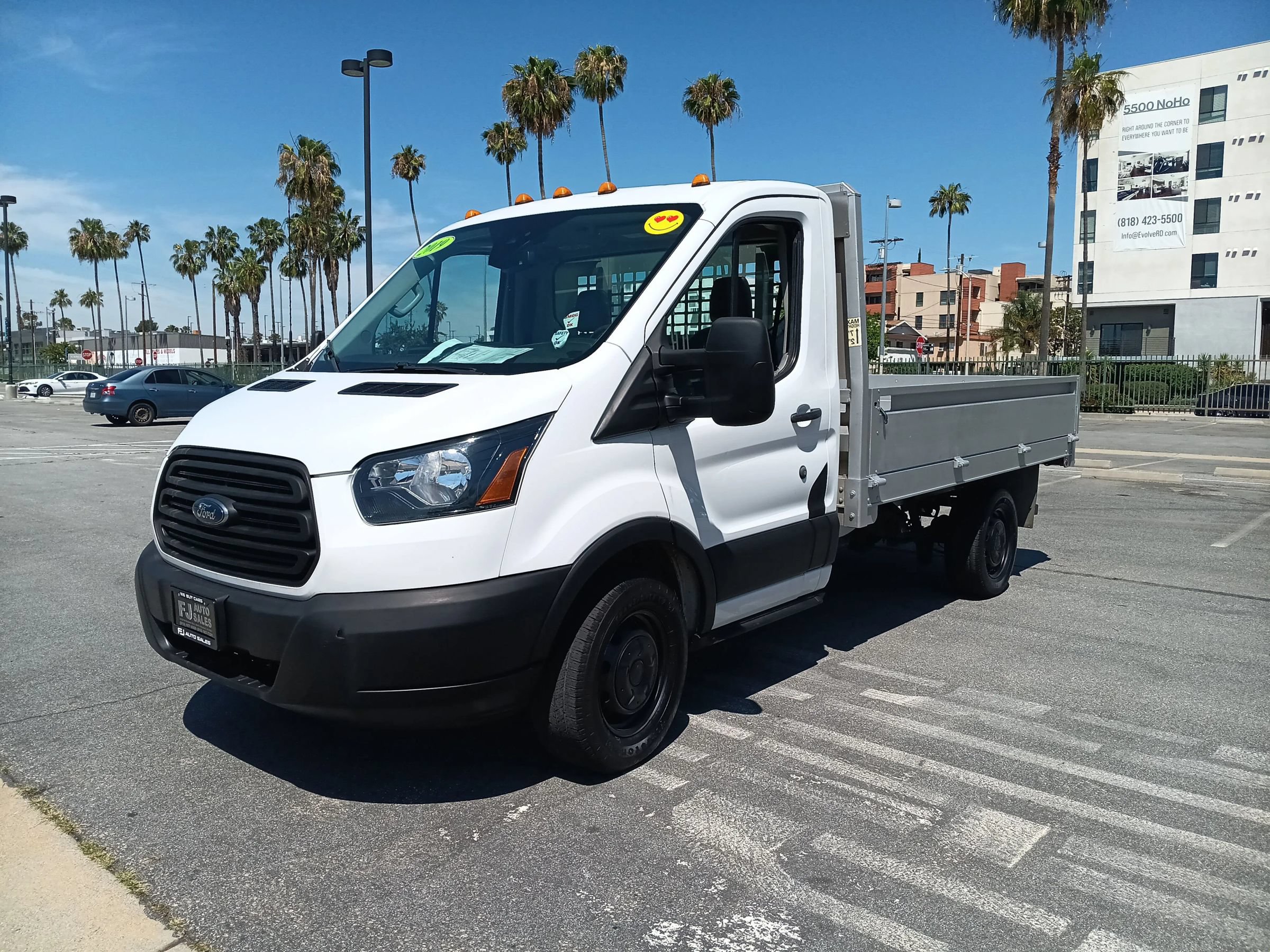 Used 2019 Ford Transit 250 138 RWD image 3