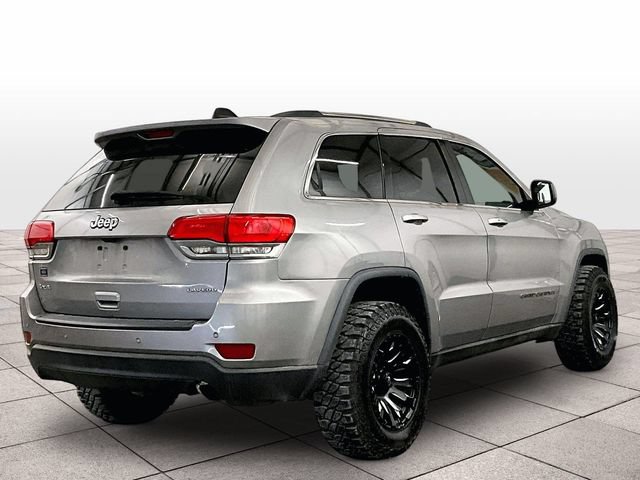 Used 2017 Jeep Grand Cherokee Laredo w/ Quick Order Package 23E AWD/4WD image 11