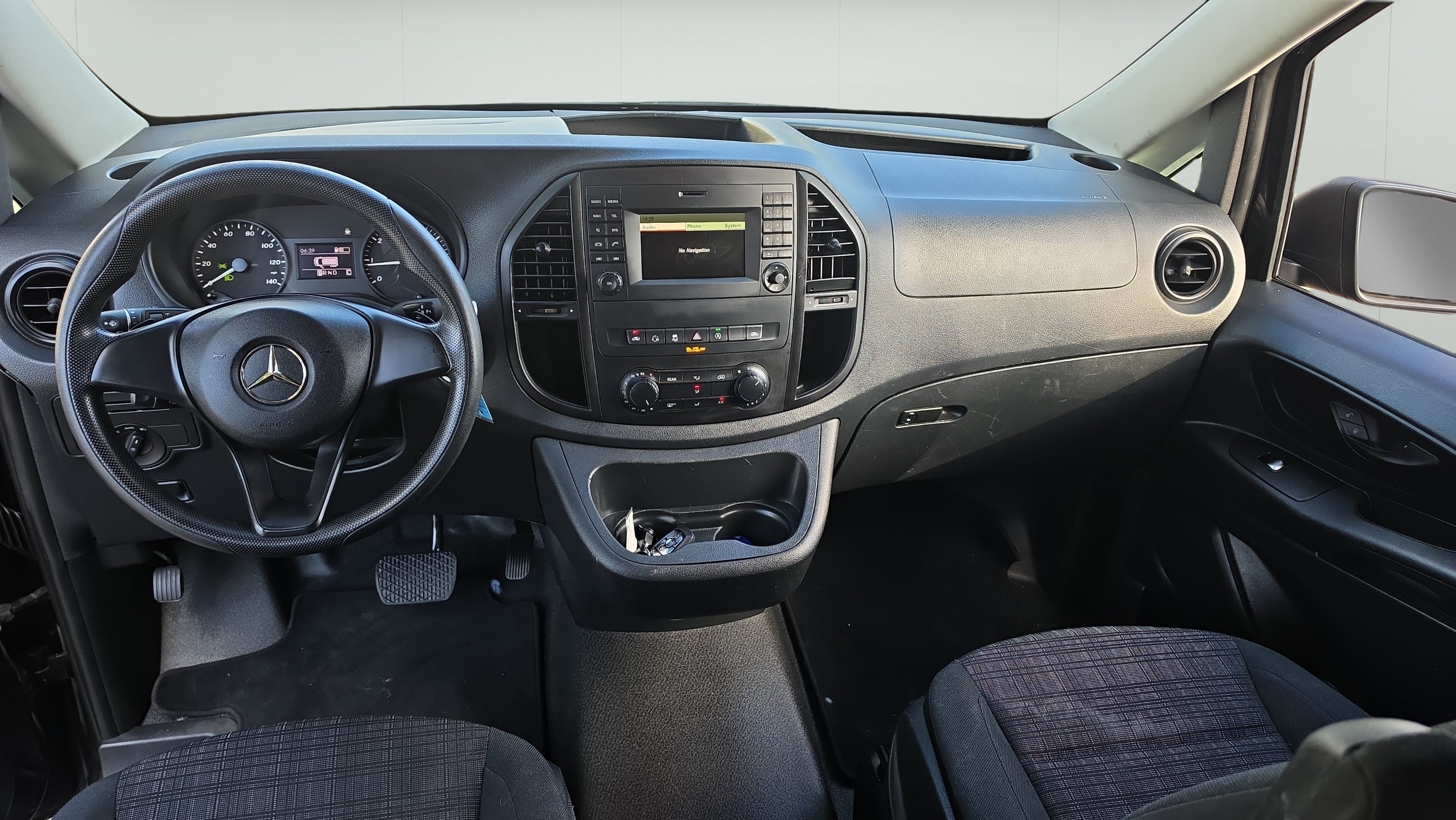 Used 2019 Mercedes-Benz Metris Passenger image 17