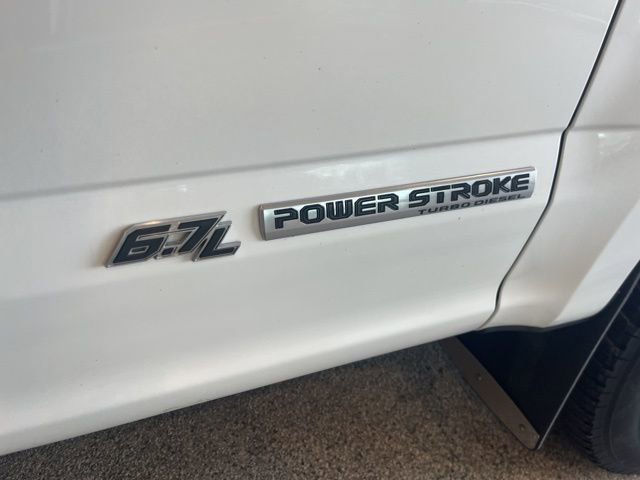 Used 2022 Ford F350 Platinum w/ Snow Plow Prep Package image 7