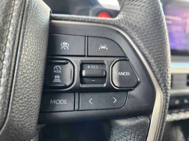 Certified 2025 Toyota Tacoma TRD Off-Road AWD/4WD image 29