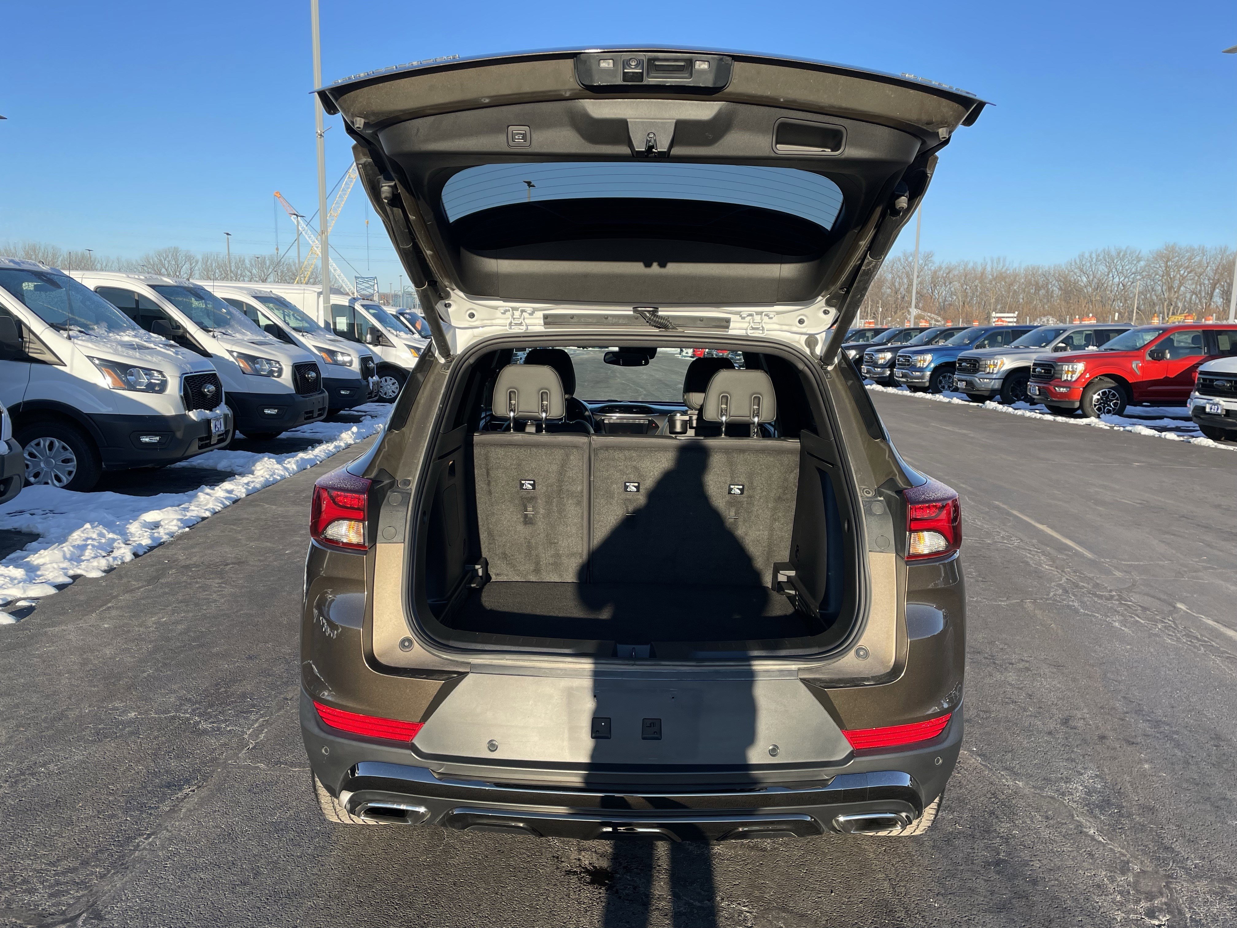 Used 2022 Chevrolet TrailBlazer ACTIV w/ Sun and Liftgate Package image 5